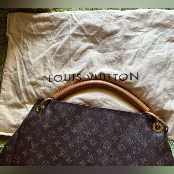 Louis Vuitton Monogram Artsy MM - Picture 15 of 17